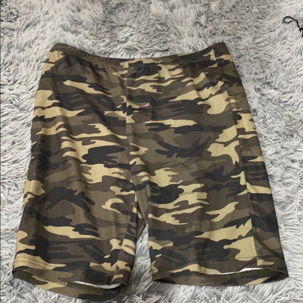 Camp Biker shorts